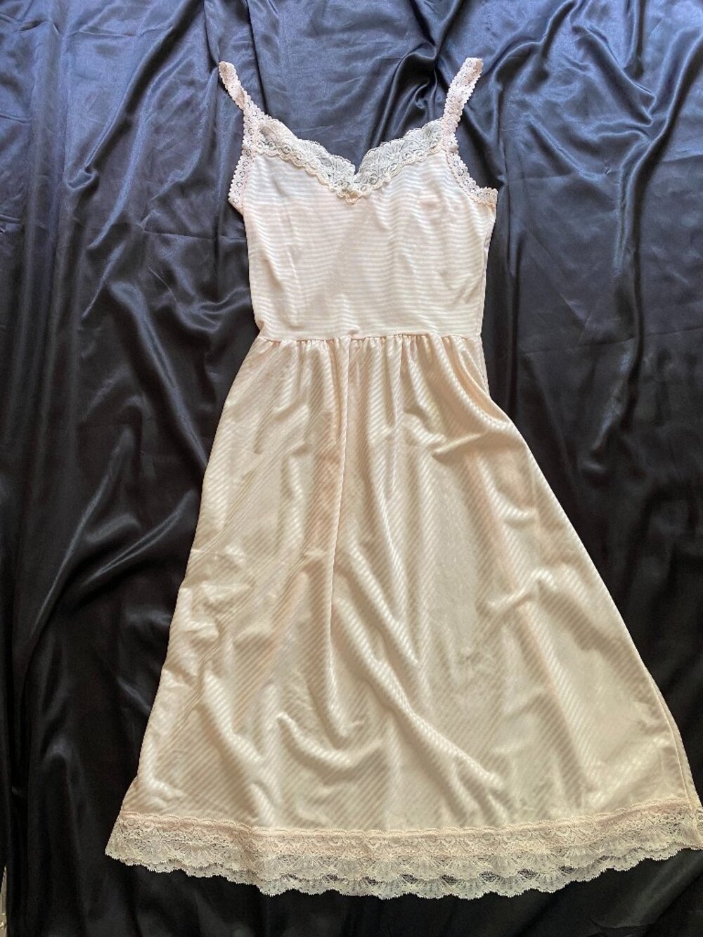 Vintage 1980s Soft Pink Striped Lace Half Slip Coquette Cottage Retro Large